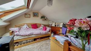 LOFT ROOM- click for photo gallery